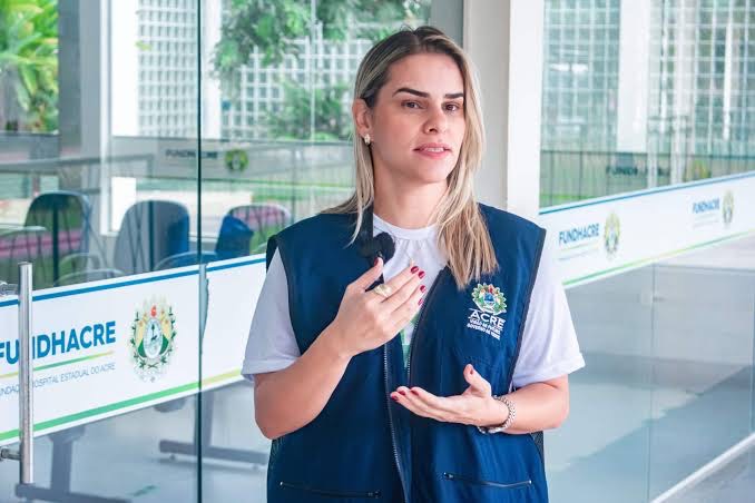 Ana Beatriz Exonerada Da Presid Ncia Da Funda O Hospitalar Do Acre